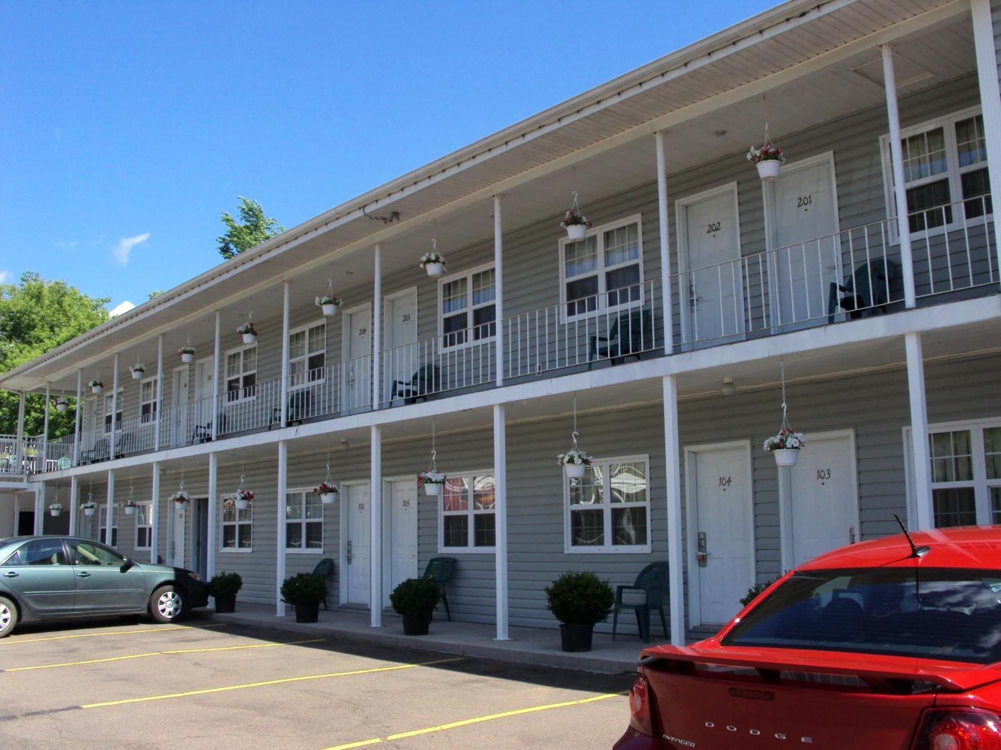 מונקטון Midtown Motel & Suites מראה חיצוני תמונה