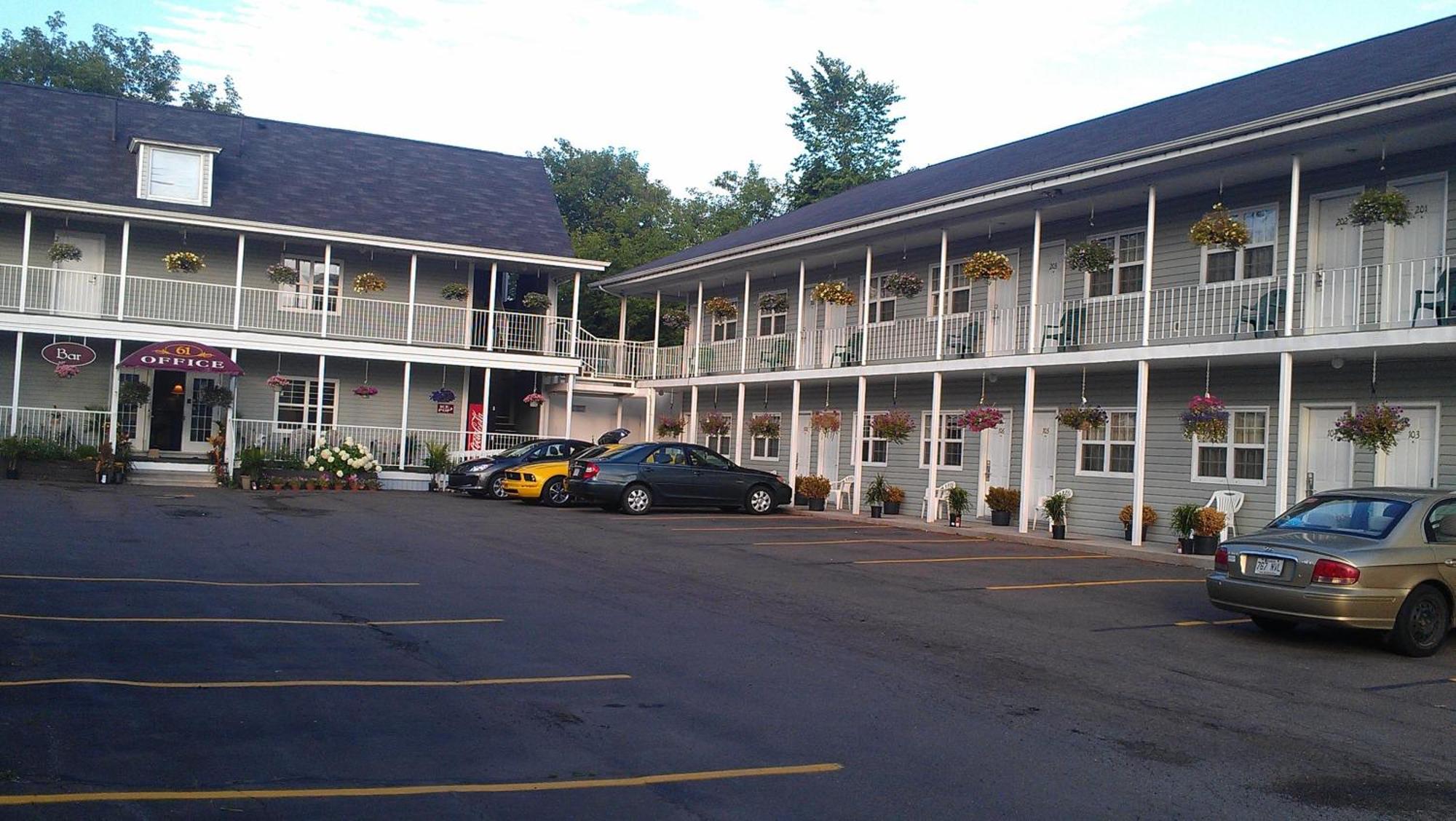 מונקטון Midtown Motel & Suites מראה חיצוני תמונה
