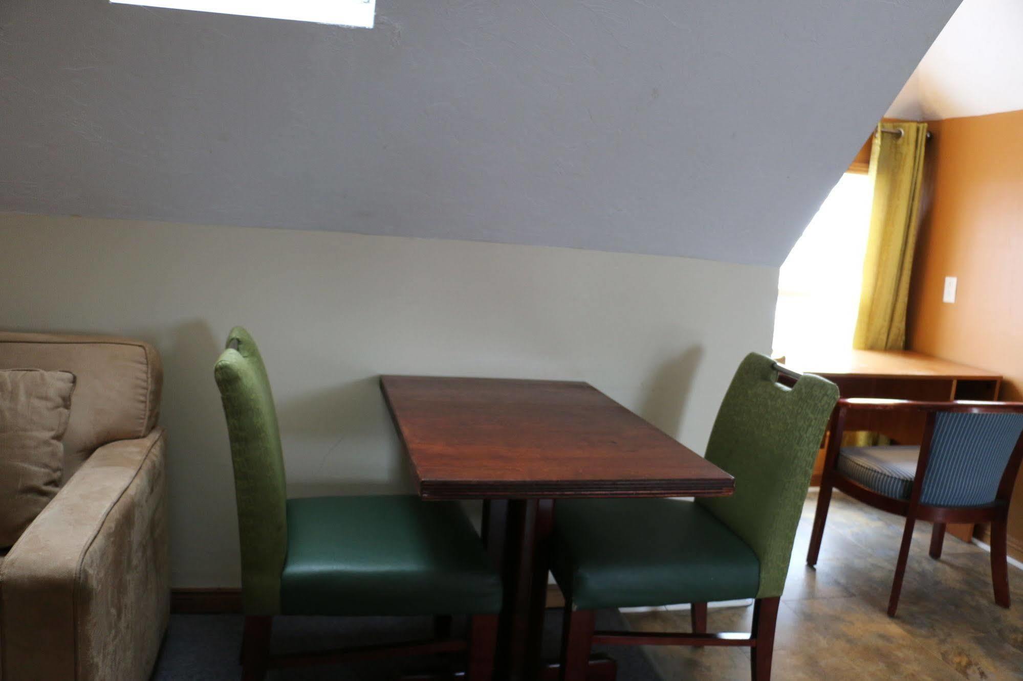 מונקטון Midtown Motel & Suites מראה חיצוני תמונה