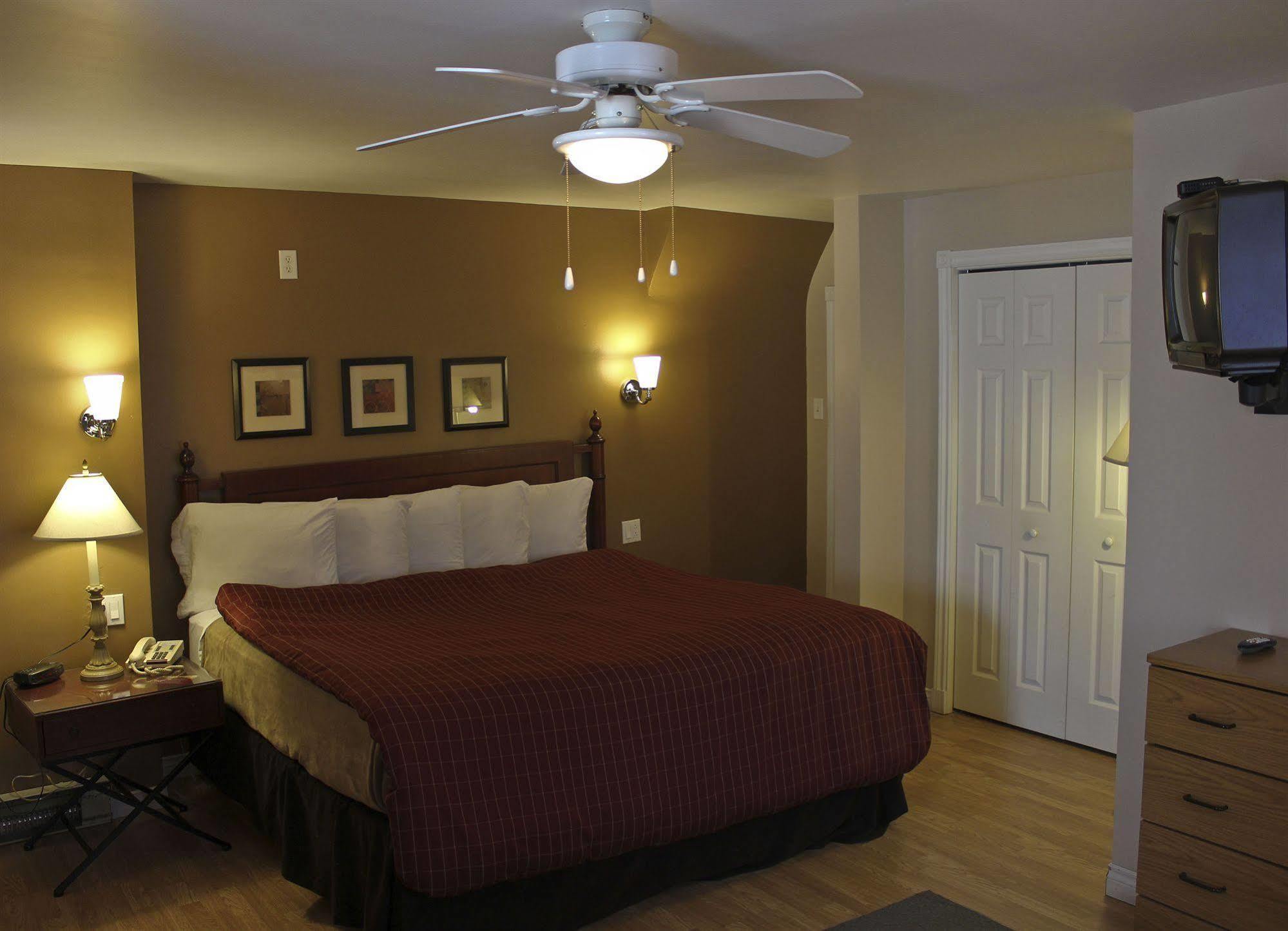 מונקטון Midtown Motel & Suites מראה חיצוני תמונה
